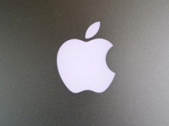 Розумний одяг Apple стежитиме за власником