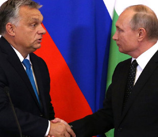 FT дізналося деталі дезінформаційної кампанії Кремля для підтримки Орбана