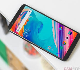 Старые флагманы OnePlus получили стабильную прошивку на Android 10