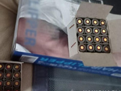 На Уманщині поліцейські виявили у крадія мотоцикла наркотики, зброю та боєприпаси