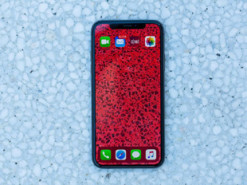 Излучение от iPhone превышает норму