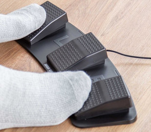 Японський USB-пристрій дозволяє друкувати ногами