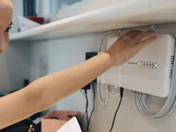 Названы 10 предметов, которые нельзя держать рядом с Wi-Fi роутером