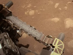 Марсианский ветер и хруст колес ровера. NASA опубликовало звуки с Красной планеты