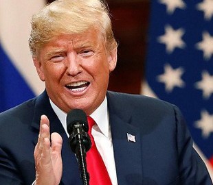 Пользователи сети высмеяли Трампа из-за туалетной бумаги