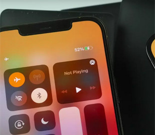 iPhone попытались зарядить сразу от 10 портативных аккумуляторов