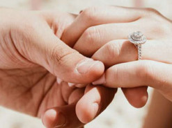 Просто листал ленту в соцсетях. Американец случайно нашел украденное 20 лет назад кольцо