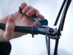 В Каховке вор оставил жильцов многоквартирных домов без Интернета