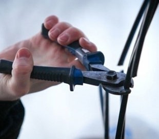 В Каховке вор оставил жильцов многоквартирных домов без Интернета