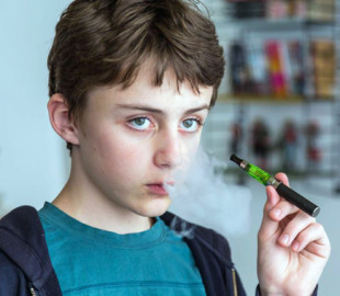 Школьник получил 2 года за кражу из интернет-магазина электронных сигарет