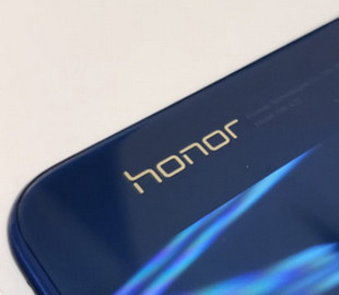 Стали известны характеристики смартфона Honor V30