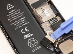 Apple засудят за тайное замедление iPhone