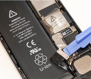 Apple засудят за тайное замедление iPhone