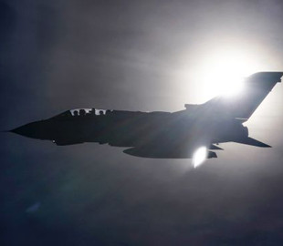 Китай вербує пілотів британських ВПС, - The Guardian