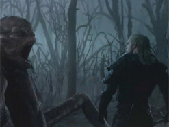 Netflix опубликовал видео со съемок битвы с кикиморой для сериала "Ведьмак"