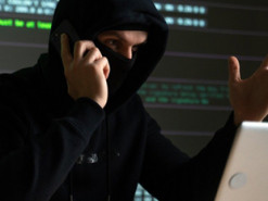 Два десятка платежей за 13 минут: мошенники поставили рекорд с украденной картой Ощадбанка