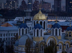 Киян закликали запастись вогнегасниками через відключення світла