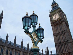 Лондон начал бороться с пропагандой против вакцины от коронавируса