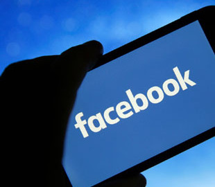 Акционеры Facebook выступили против сквозного шифрования в мессенджерах компании