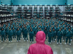 На волне бума "Игры в кальмара" Netflix создал кастомизированные футболки и зашел в ритейл