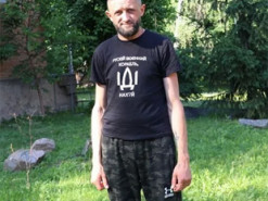 Раненый украинский защитник вынес с поля боя пострадавших товарищей: его наградили орденом. Фото