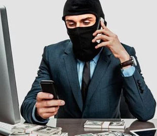 Телефонный разговор с «сотрудником банка» стоил мужчине 10 тысяч гривен