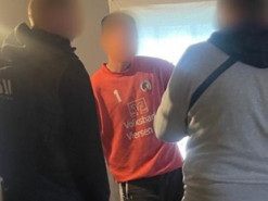 Правоохоронці викрили чоловіка, який керував спільнотою, де повідомляли місця вручення повісток ТЦК