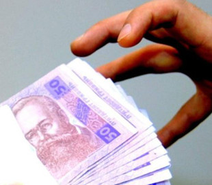 Мешканка Богородчанської громади втратила 100 тисяч гривень через шахраїв