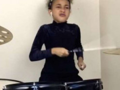 Девятилетняя барабанщица покорила интернет, исполнив кавер песни Nirvana