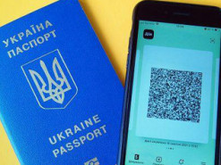 Грозит ли ответственность за покупку COVID-сертификата: что говорят в Нацполиции