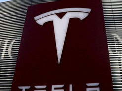 Tesla стала искать юристов и специалистов по связям с общественностью в Китае, чтобы решить накопившиеся проблемы