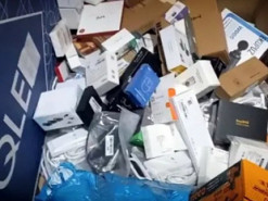 Британский склад Amazon уличили в уничтожении огромного количества непроданных товаров