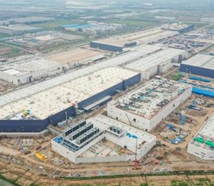 Tesla достроила вторую часть завода в Шанхае