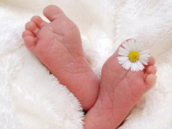 Родился ребенок: украинцам рассказали, как оформить документы