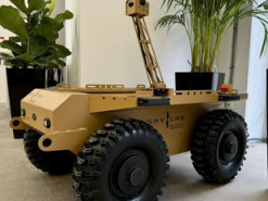 Технологічний робот допомагає українським військовим на фронті: деталі