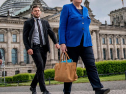 Bild: Похищенные ГРУ РФ данные станут оружием после выборов в Германии