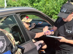 На Дніпропетровщині екс-заступник ОВА продавав гумдопомогу і бронежилети