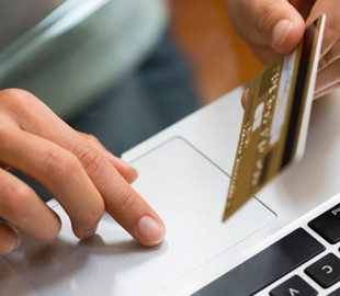 В Ізмаїльському районі з банківської картки жінки шахраї викрали 60 тисяч гривень