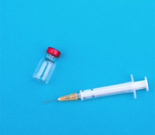 В Киеве открылась онлайн-запись на вакцинацию от коронавируса вне очереди