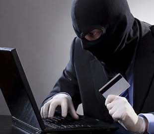 Житомирянка втратила 15 тисяч грн, намагаючись отримати виплату за відключення світла