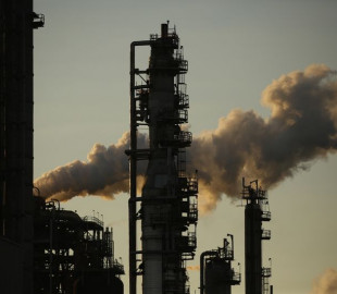 Четыре россиянина обвиняются в хакерских атаках на энергетический сектор