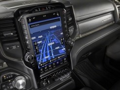 Пикап Ram стал обладателем 12-дюймого дисплея