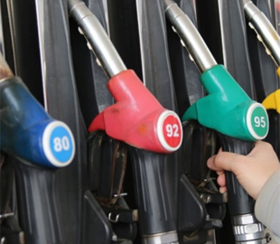 Не купуйте талони через інтернет: на Тернопільщині жінка перерахувала шахраю кошти за пальне