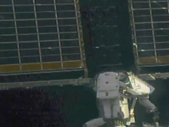 Астронавты установили новую солнечную панель на МКС