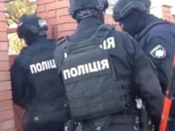 Полицейские поймали афериста, продававшего украинцам несуществующие стройматериалы