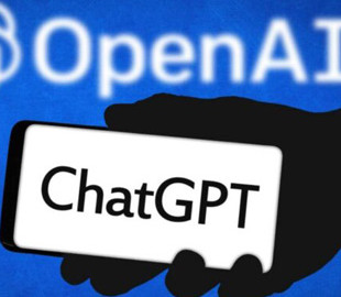 ChatGPT починає тестування реклами для безкоштовних користувачів