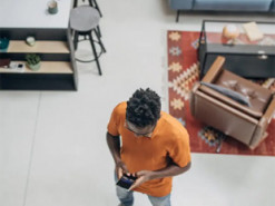 Шахраї за допомогою вразливості у смартфонах можуть створювати схеми чужих будинків