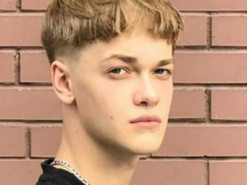 Избитый танцор Дорофеевой вышел на связь и показал себя в больничной палате