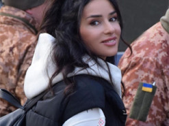 Під час концерту впала касетна бомба: Злата Огнєвіч розповіла про виступ поруч із лінією фронту