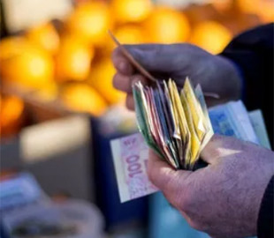 Мошенники оставляют украинцев без денег: достаточно всего одного клика